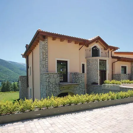 Apartament M4 Monolocale Villalago